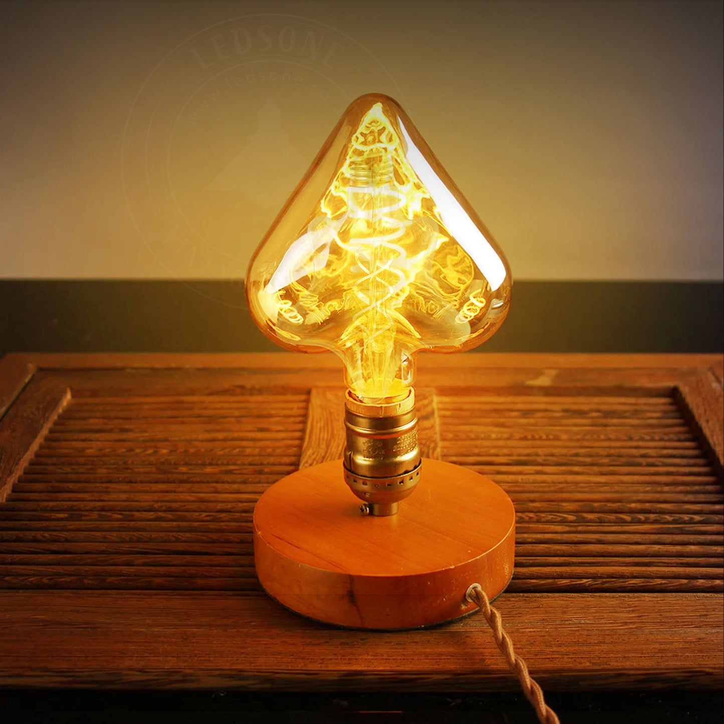 Heart 4W LED Light Bulb E26 Warm White Dimmable Vintage LED Filament Bulb